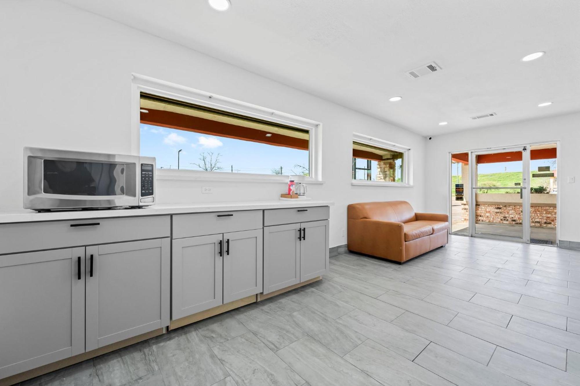Countryside Inn Sealy Екстериор снимка